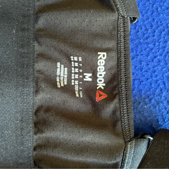 Reebok LesMills Workout Top Size Medium - Picture 2 of 3